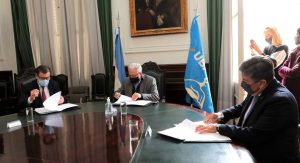  Hospital Universitario de Clínicas: se concretó la firma de convenio entre el Gobierno de la Provincia, la UNSE y la Universidad de Buenos Aires
